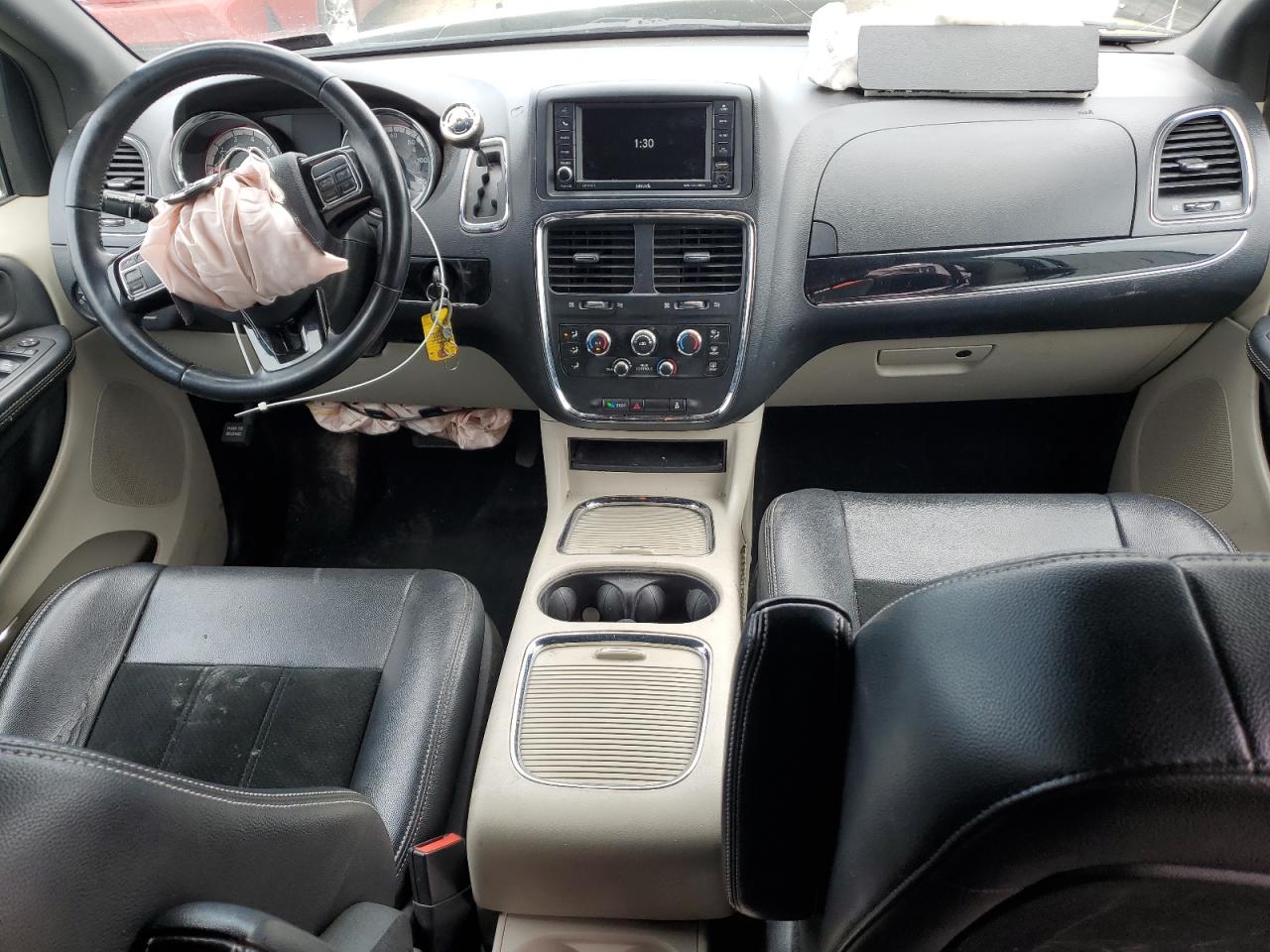 2C4RDGCG3HR693631 2017 Dodge Grand Caravan Sxt