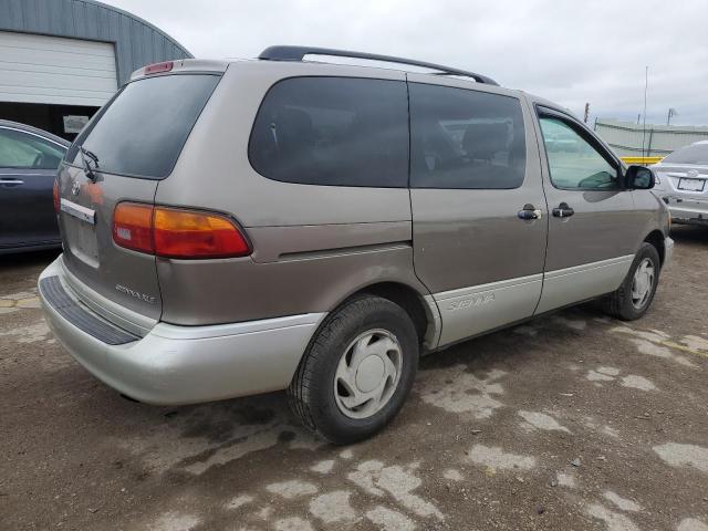 1998 Toyota Sienna Le VIN: 4T3ZF13C0WU015068 Lot: 49240474