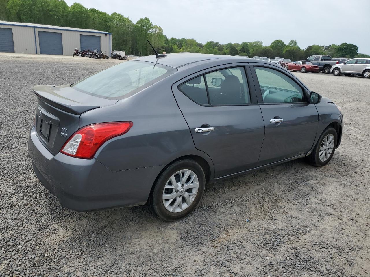 3N1CN7AP3KL823582 2019 Nissan Versa S