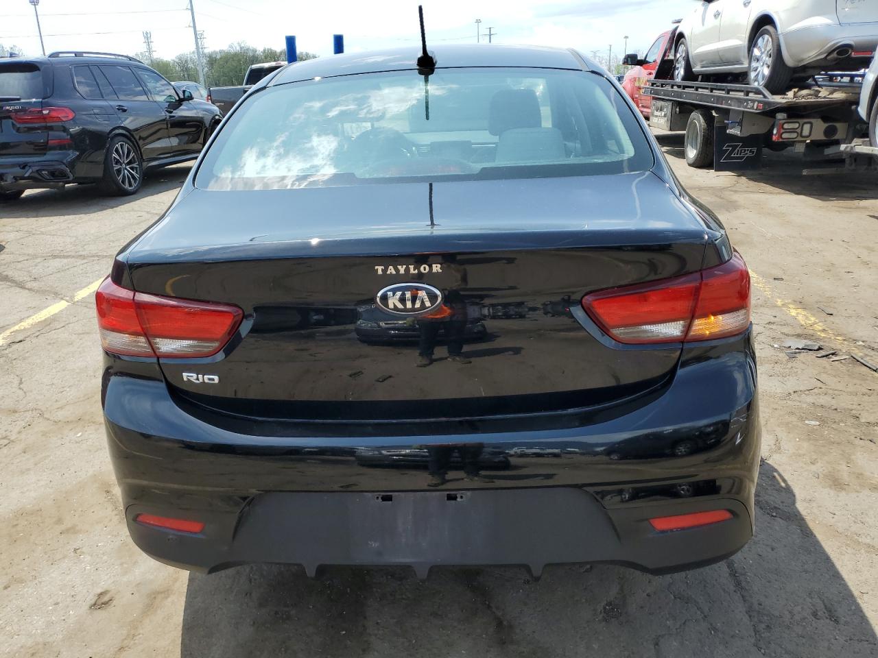 3KPA24AB7JE059772 2018 Kia Rio Lx