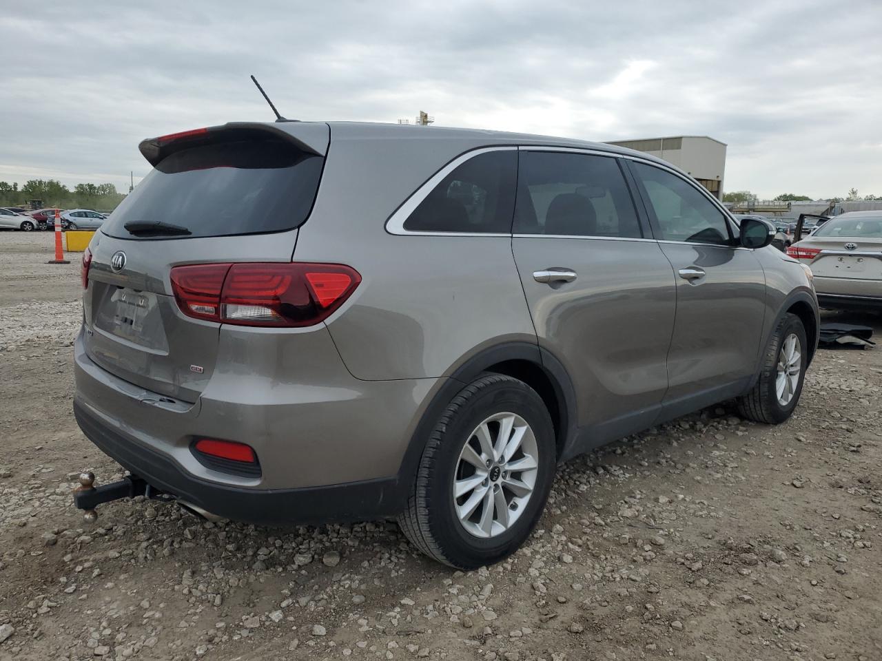 5XYPG4A3XKG501128 2019 Kia Sorento L