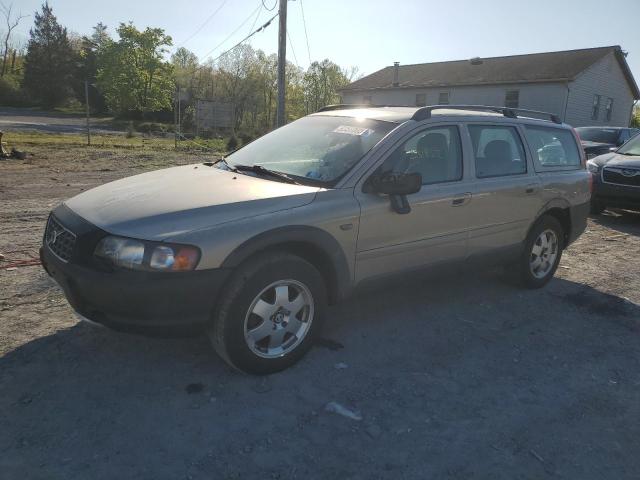 Lot #2524382052 2002 VOLVO V70 XC salvage car