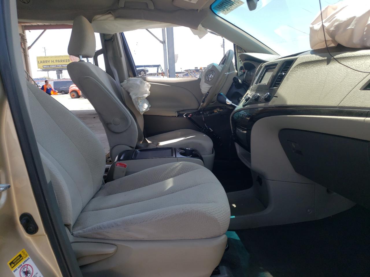 5TDKK3DCXBS099550 2011 Toyota Sienna Le