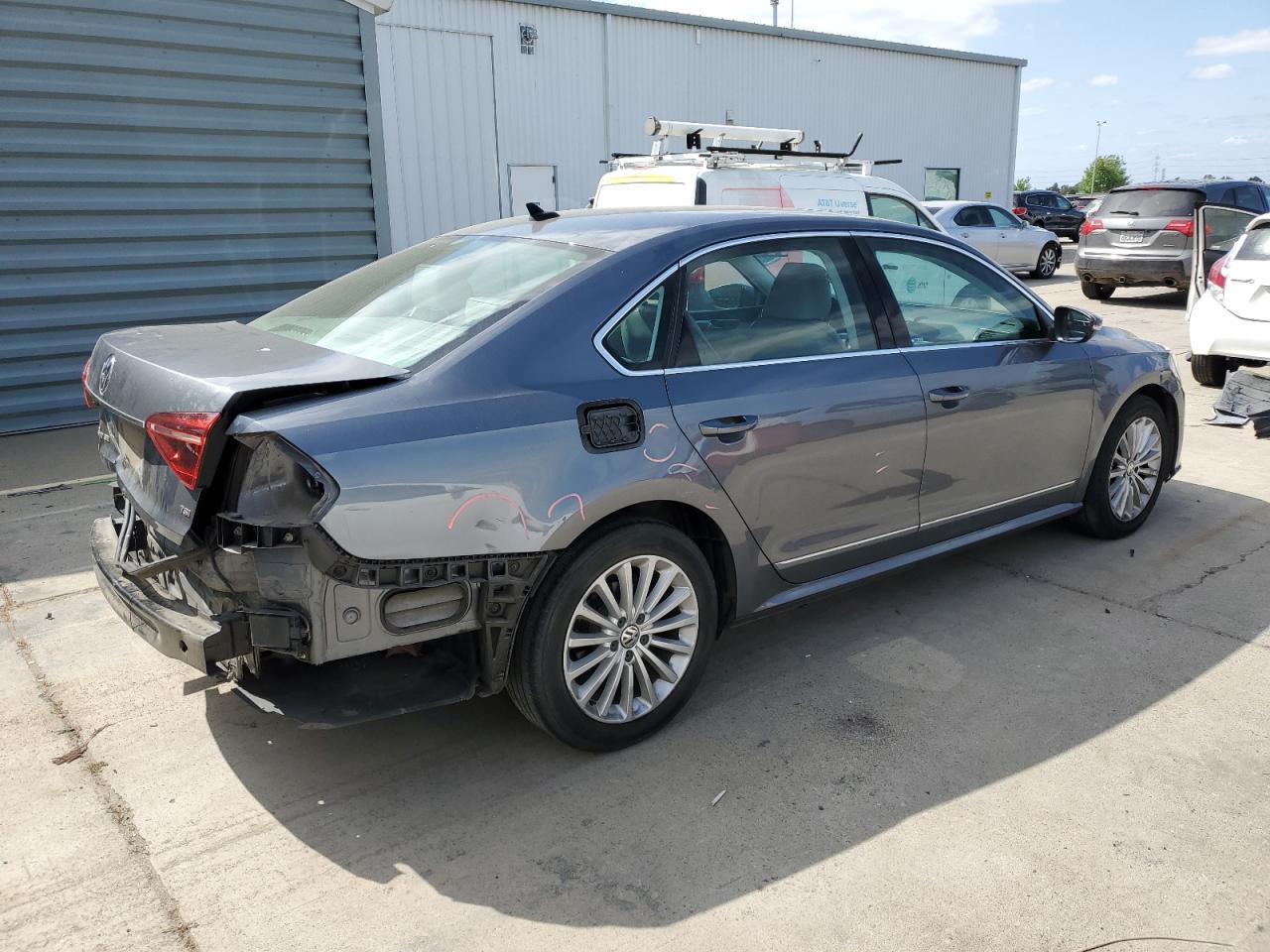 2017 Volkswagen Passat Se vin: 1VWBT7A32HC001675