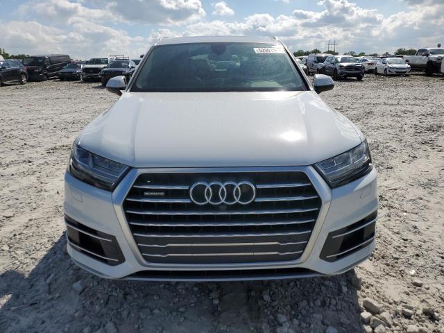 VIN WA1LHAF79KD028059 2019 Audi Q7, Premium Plus no.5