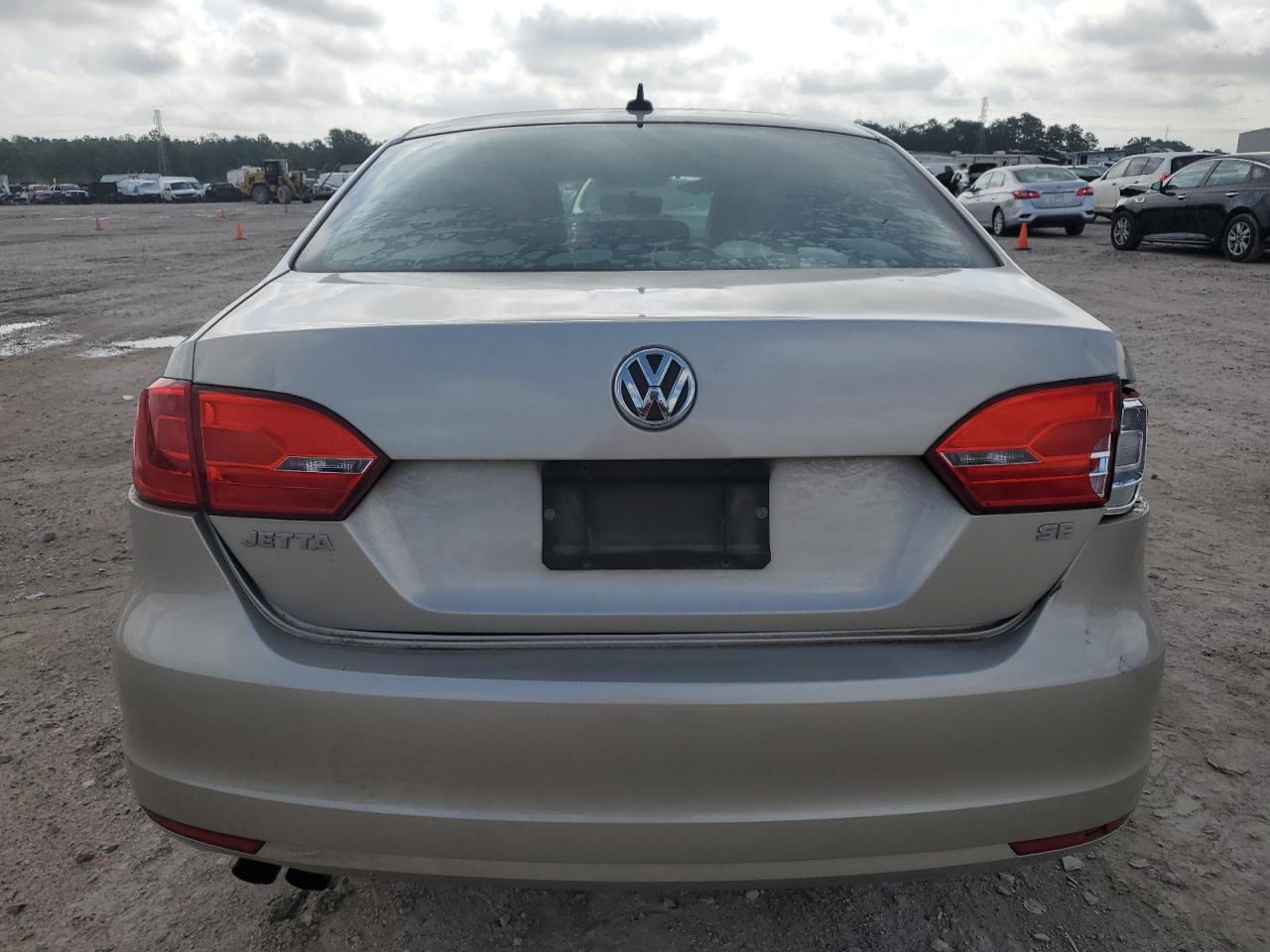 3VWD17AJ7EM247385 2014 Volkswagen Jetta Se