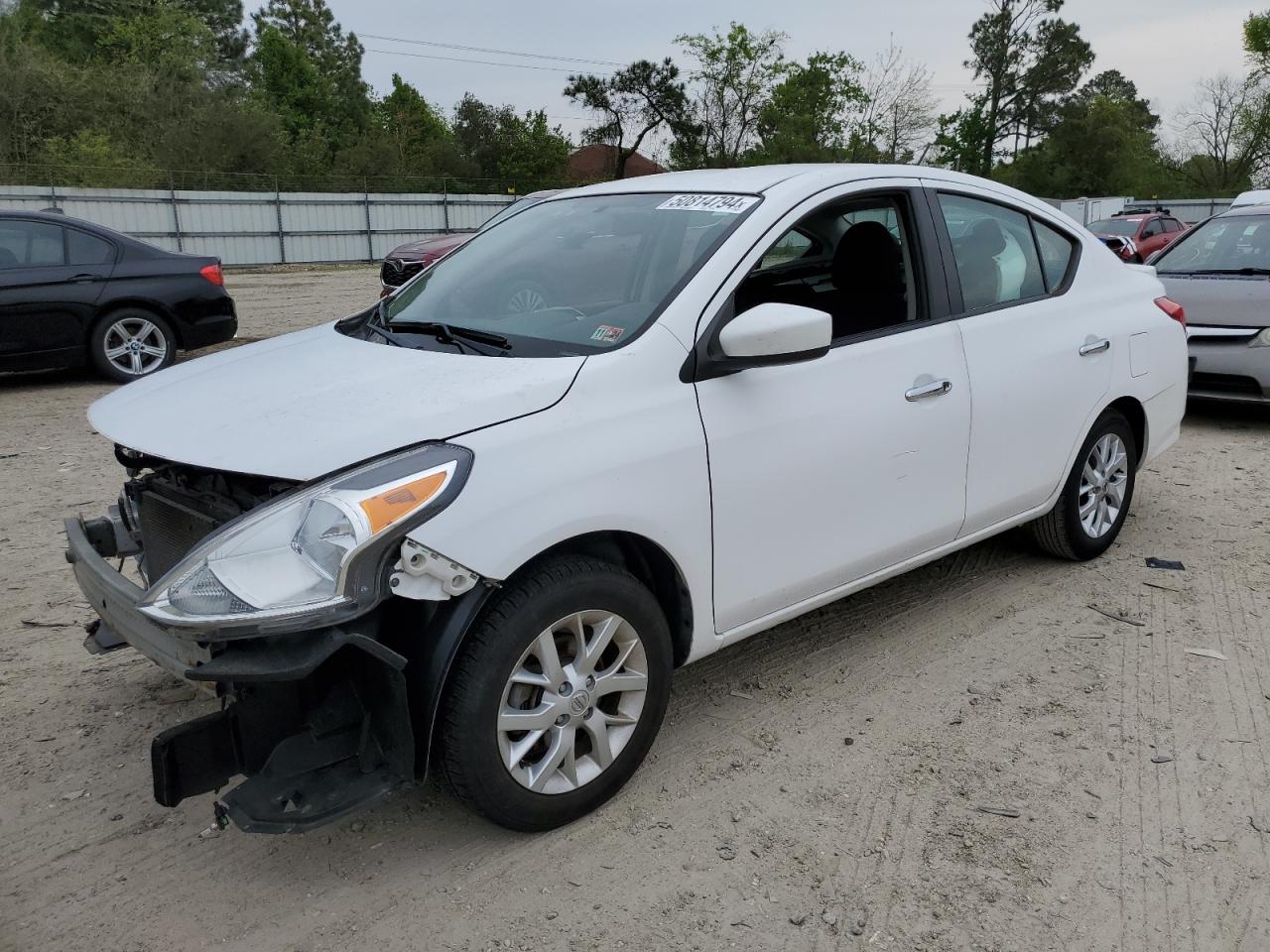 2018 Nissan Versa S vin: 3N1CN7AP9JL854821