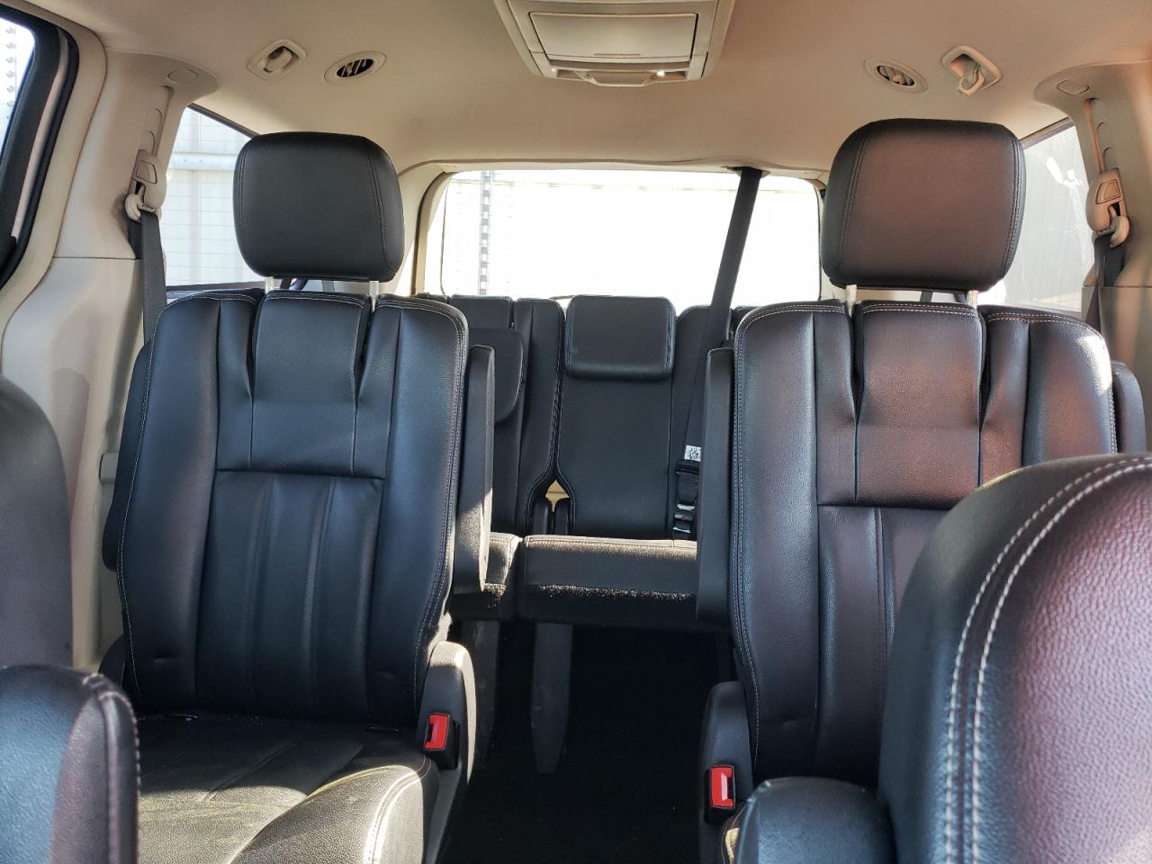 2C4RC1BG1ER443169 2014 Chrysler Town & Country Touring