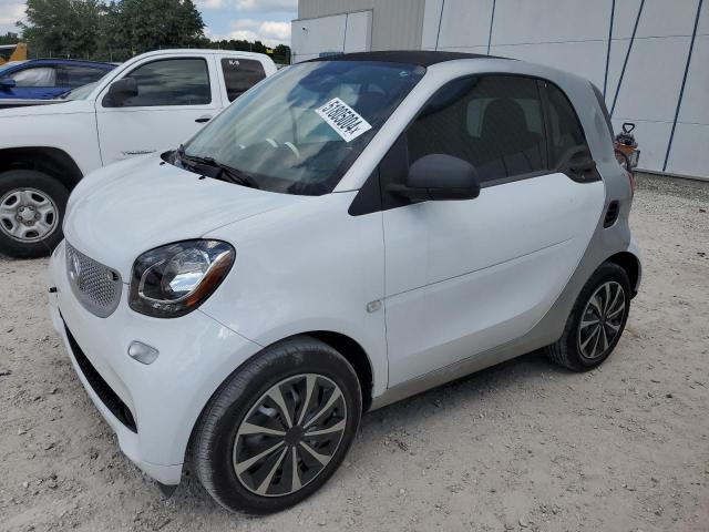 VIN WMEFJ5DA6HK169979 2017 Smart Fortwo no.1