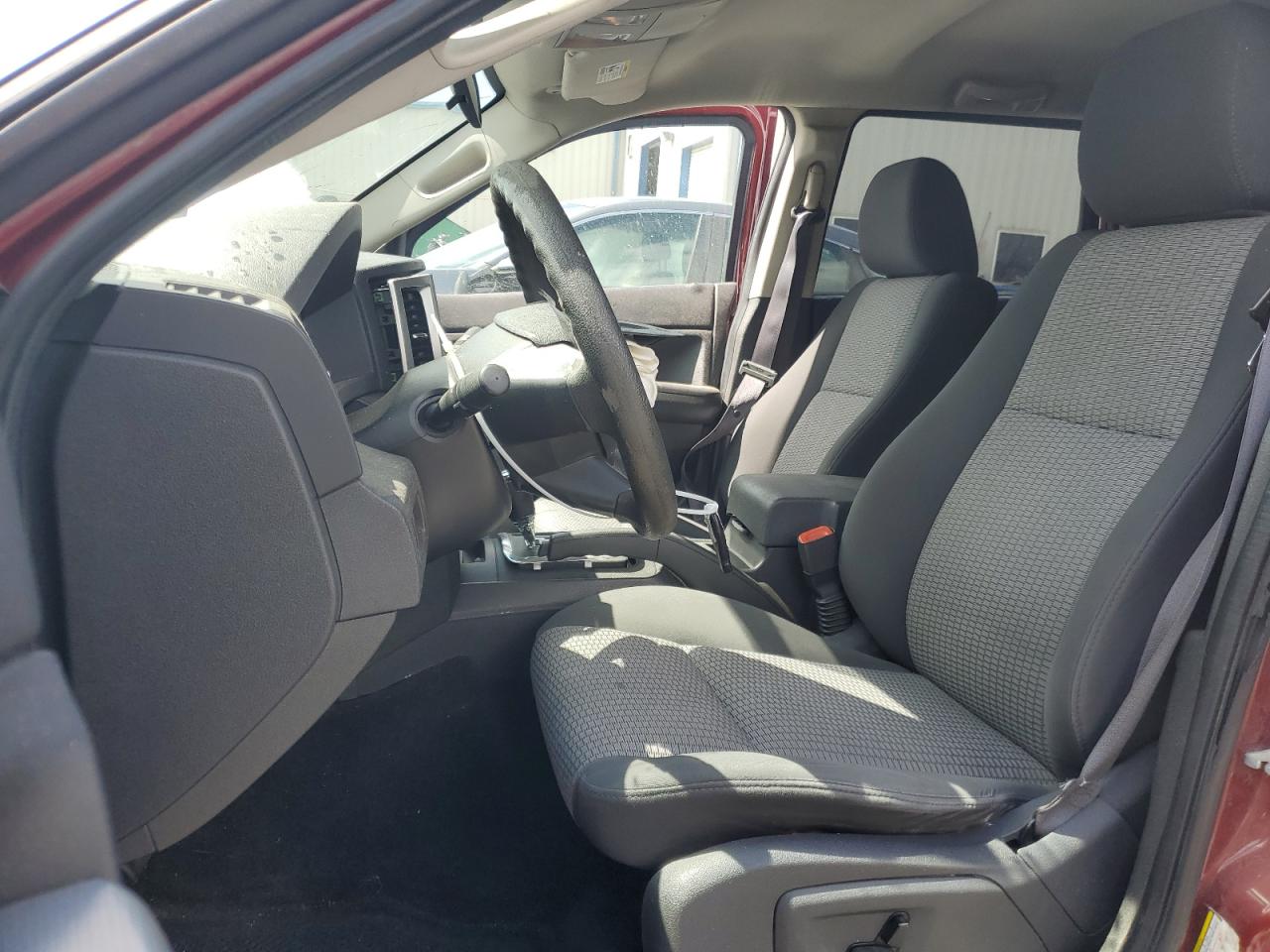 1J8GR48KX8C137953 2008 Jeep Grand Cherokee Laredo