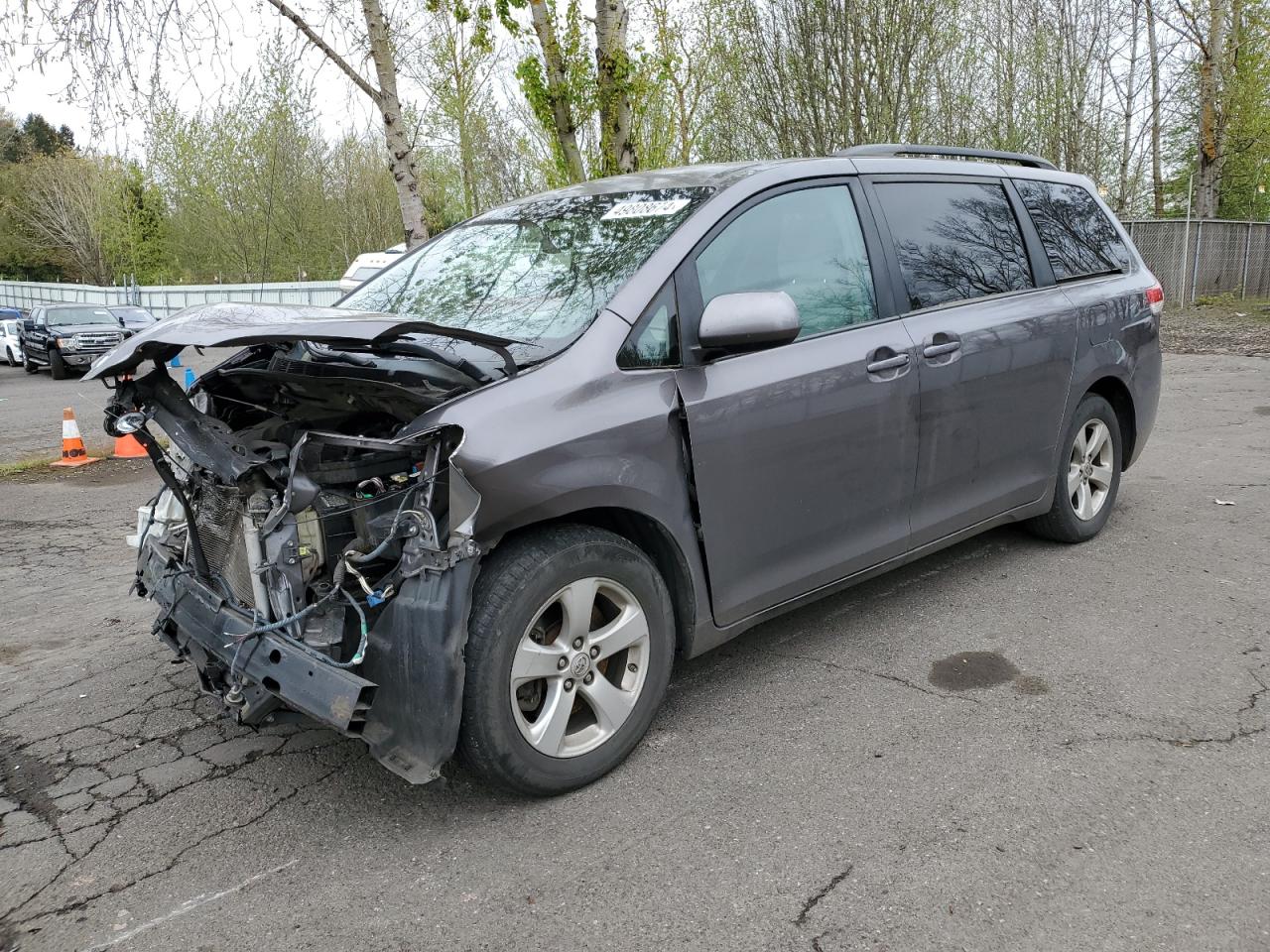 2012 Toyota Sienna Le vin: 5TDKK3DC4CS224396