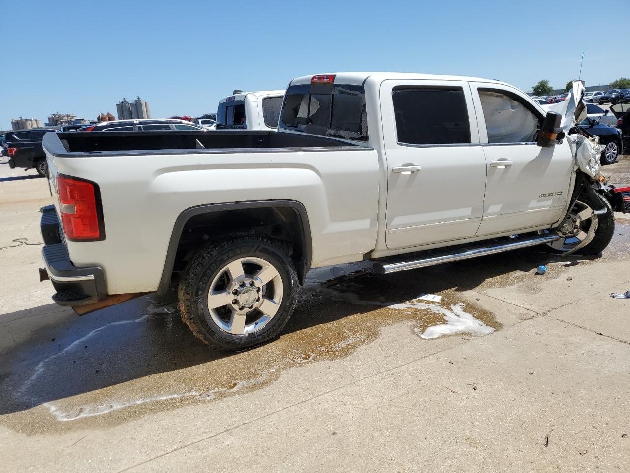 2016 GMC Sierra K2500 Sle vin: 1GT12SEG9GF233303