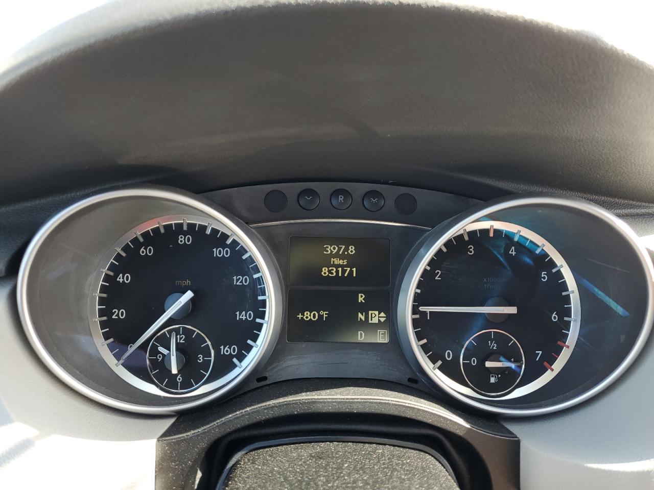 4JGCB6FE3BA118646 2011 Mercedes-Benz R 350 4Matic