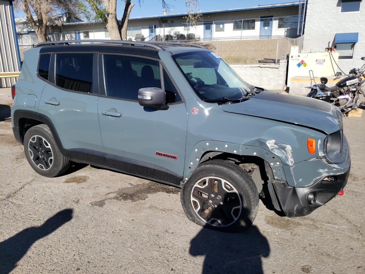 2015 Jeep Renegade Trailhawk vin: ZACCJBCT8FPC17987