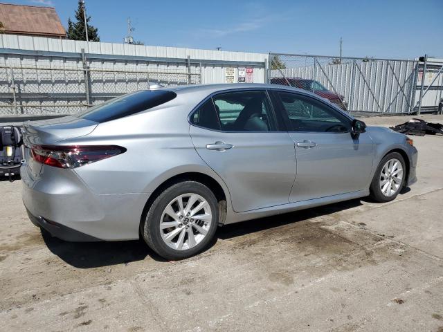  TOYOTA CAMRY 2022 Сріблястий