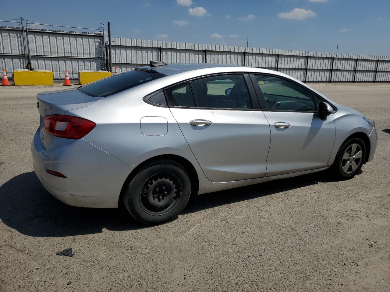 2017 Chevrolet Cruze Ls vin: 3G1BC5SMXHS571179