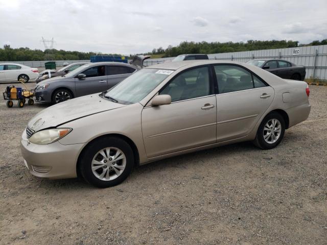 Lot #2494102025 2005 TOYOTA CAMRY LE salvage car