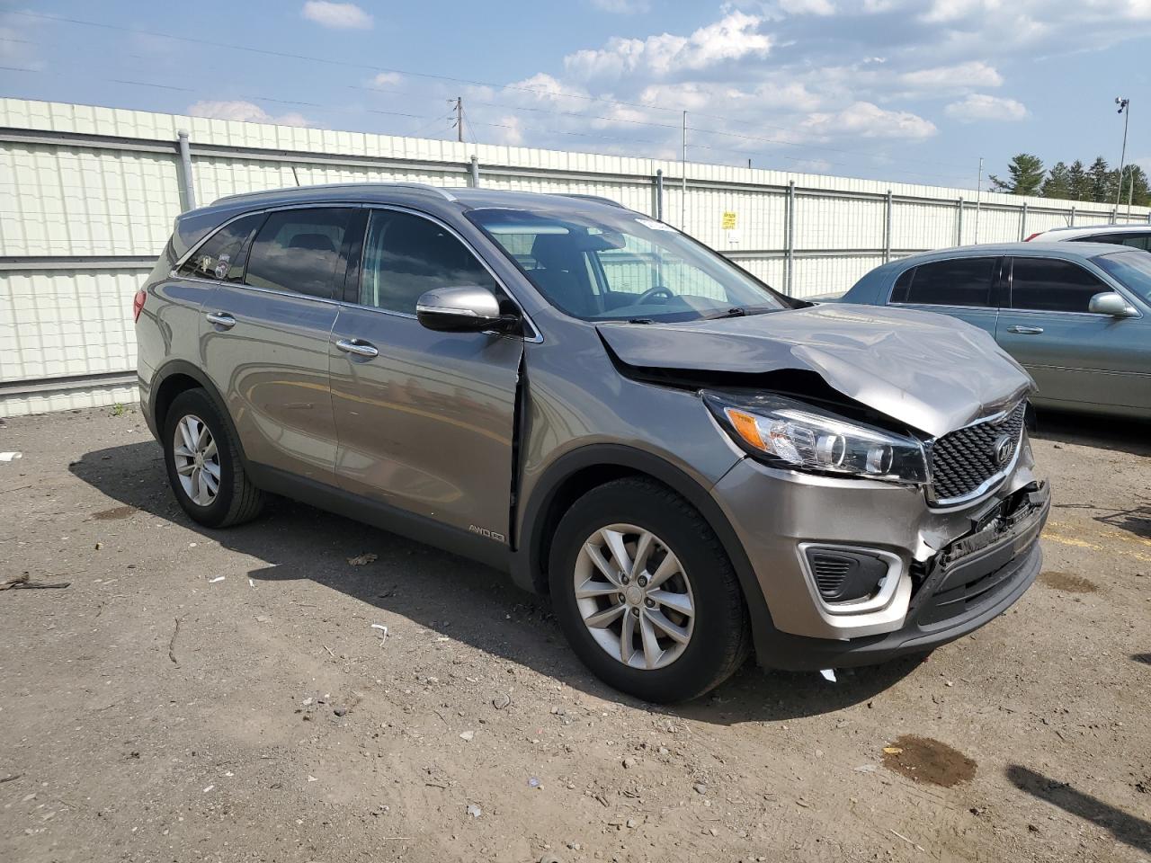 2017 Kia Sorento Lx vin: 5XYPGDA56HG328637