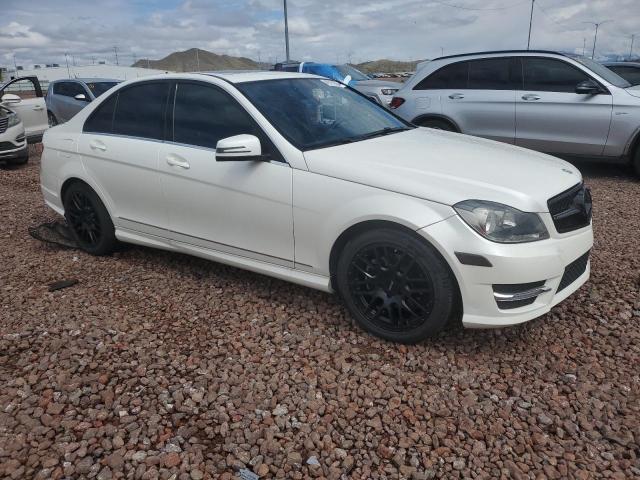 VIN WDDGF4HBXEG248870 2014 Mercedes-Benz C-Class, 250 no.4