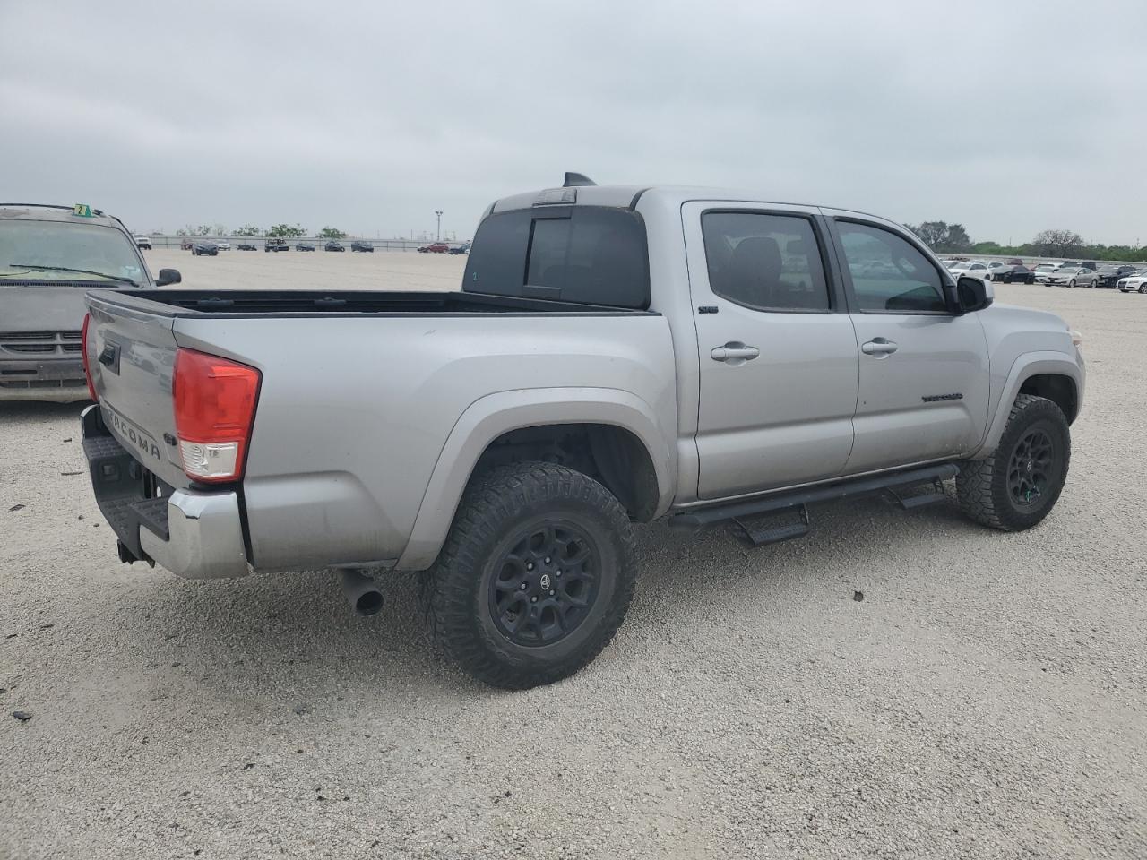 2021 Toyota Tacoma Double Cab vin: 5TFAZ5CNXMX104412