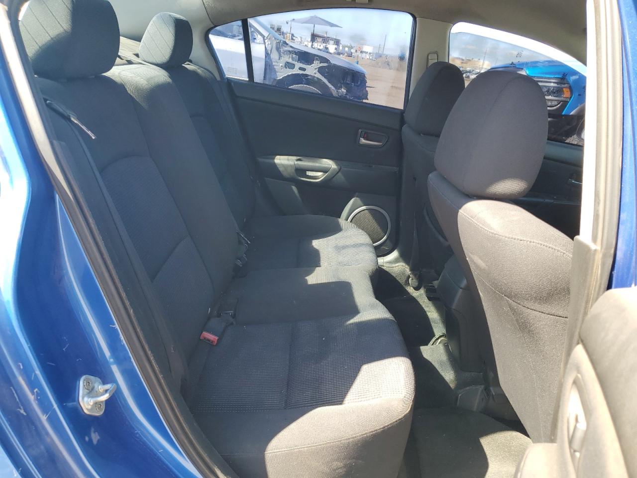 JM1BK123951298095 2005 Mazda 3 S