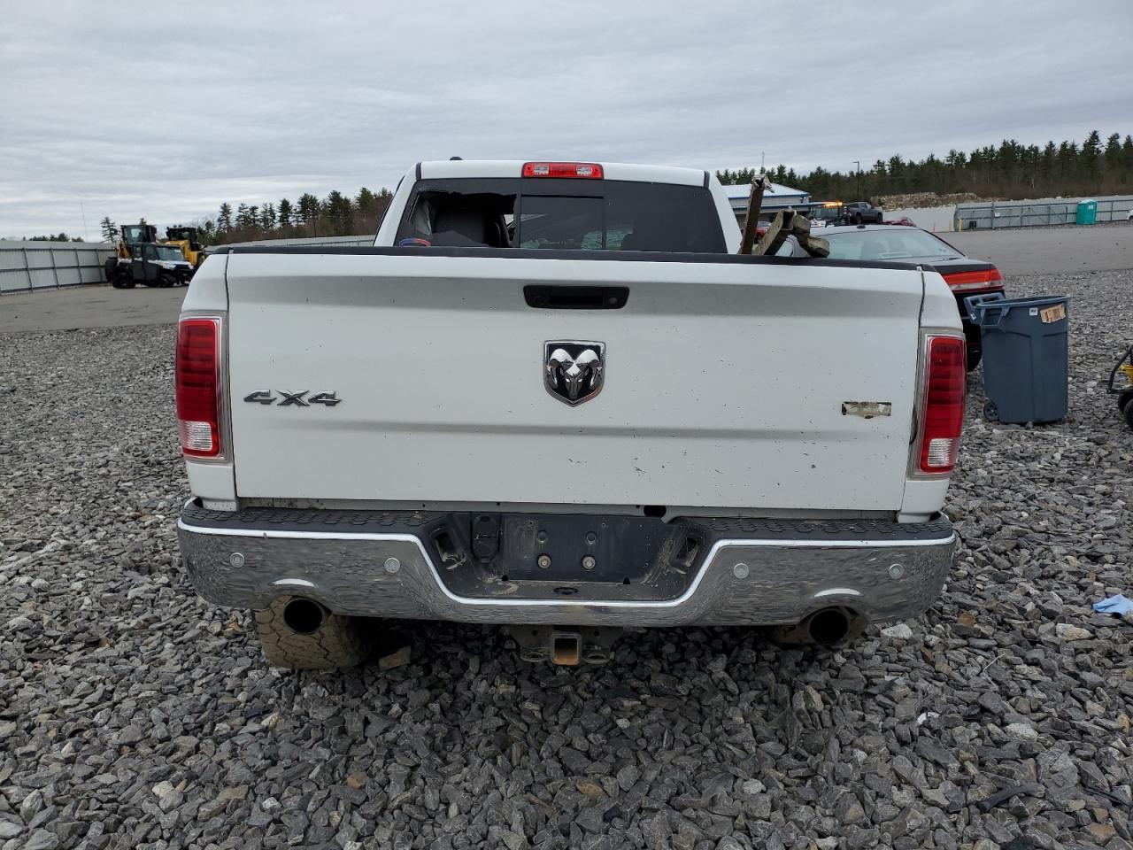 1C6RR7VTXHS762476 2017 Ram 1500 Laramie