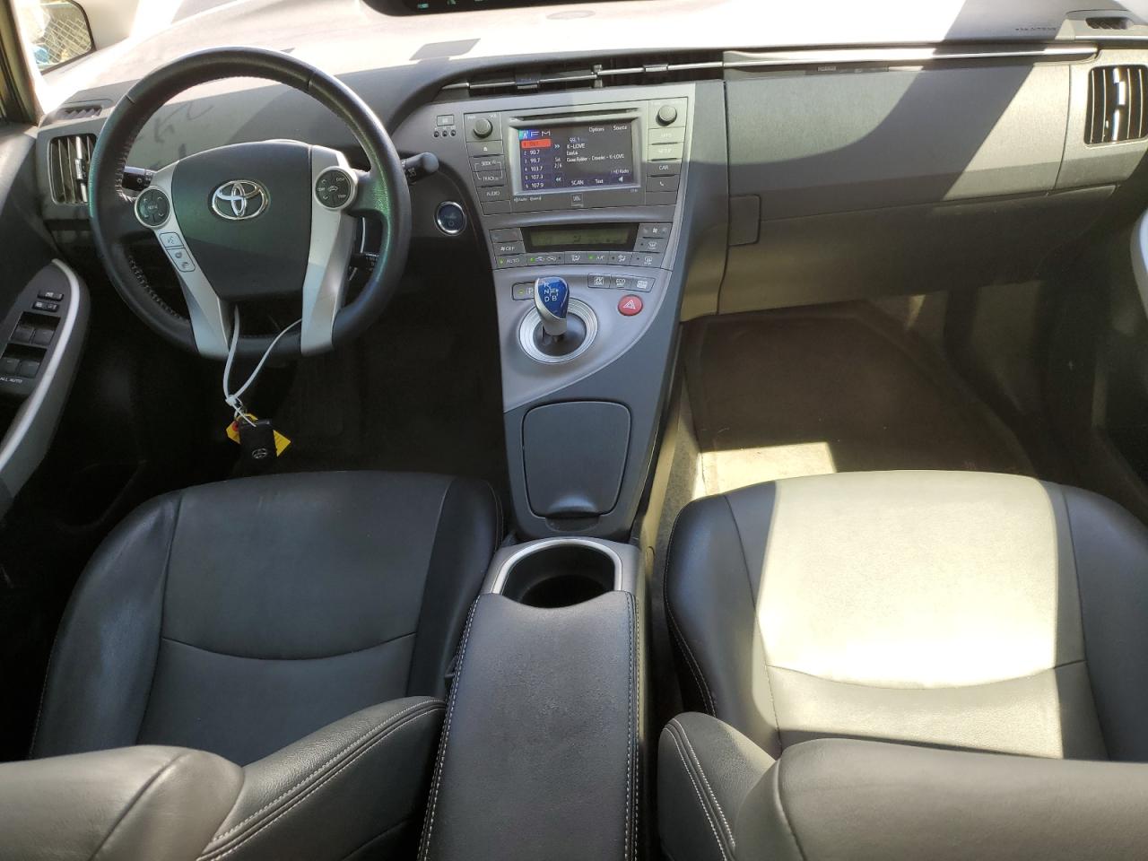 JTDKN3DU1E0363231 2014 Toyota Prius