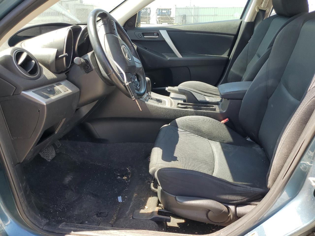 JM1BL1K51B1423648 2011 Mazda 3 S