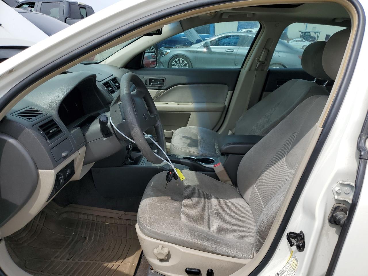 3FAHP0HA6BR172683 2011 Ford Fusion Se