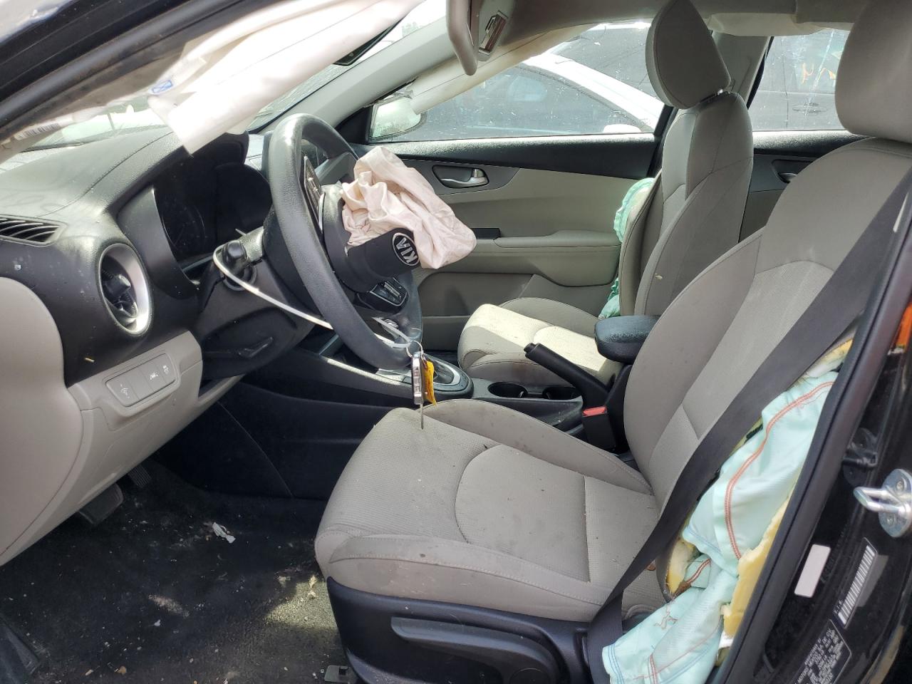 3KPF24AD4KE060130 2019 Kia Forte Fe