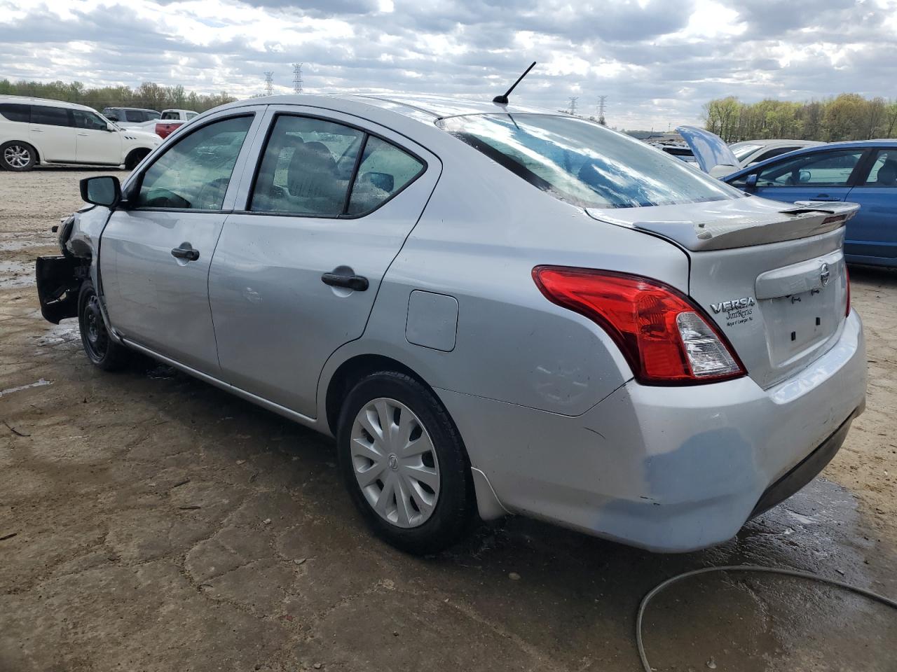 3N1CN7AP4KL813692 2019 Nissan Versa S