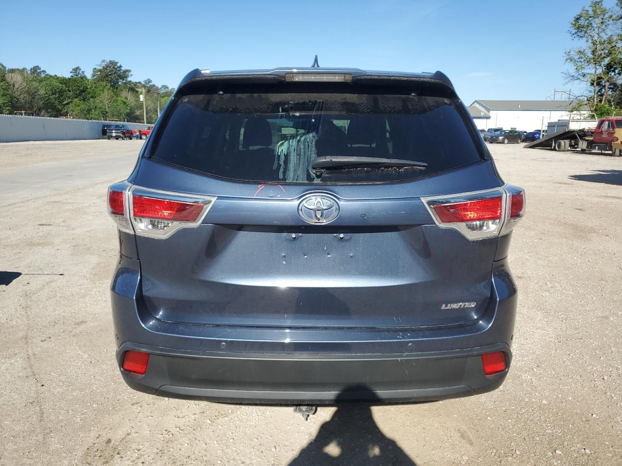 2015 Toyota Highlander Limited vin: 5TDYKRFH4FS114927