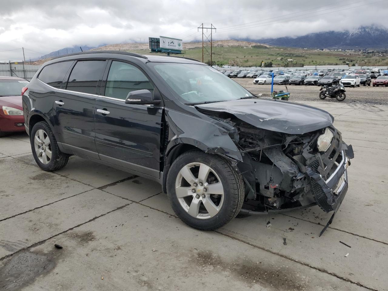 1GNKRGED9BJ247024 2011 Chevrolet Traverse Lt