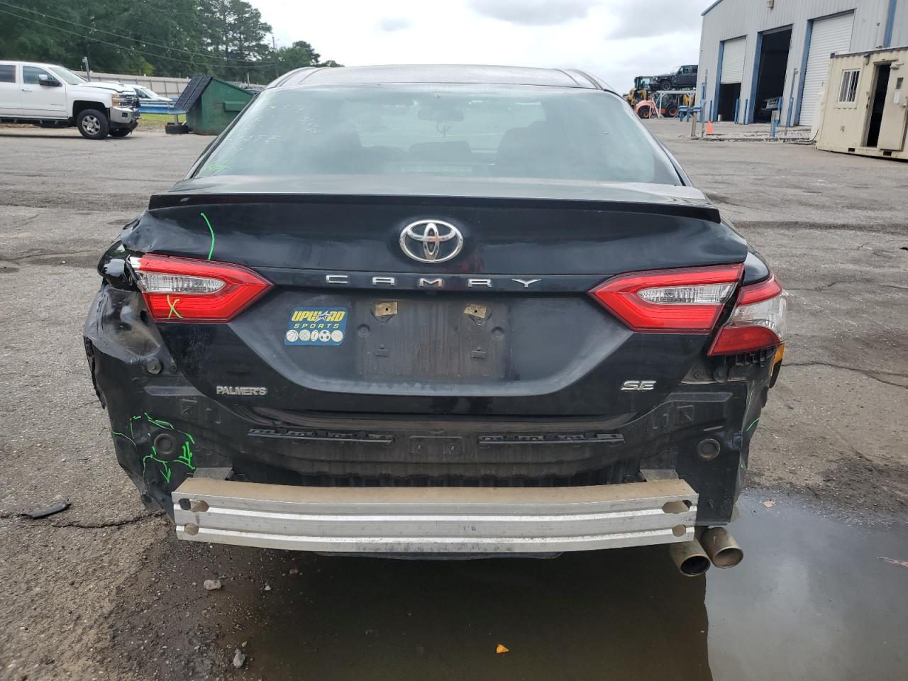 4T1B11HK4JU594308 2018 Toyota Camry L