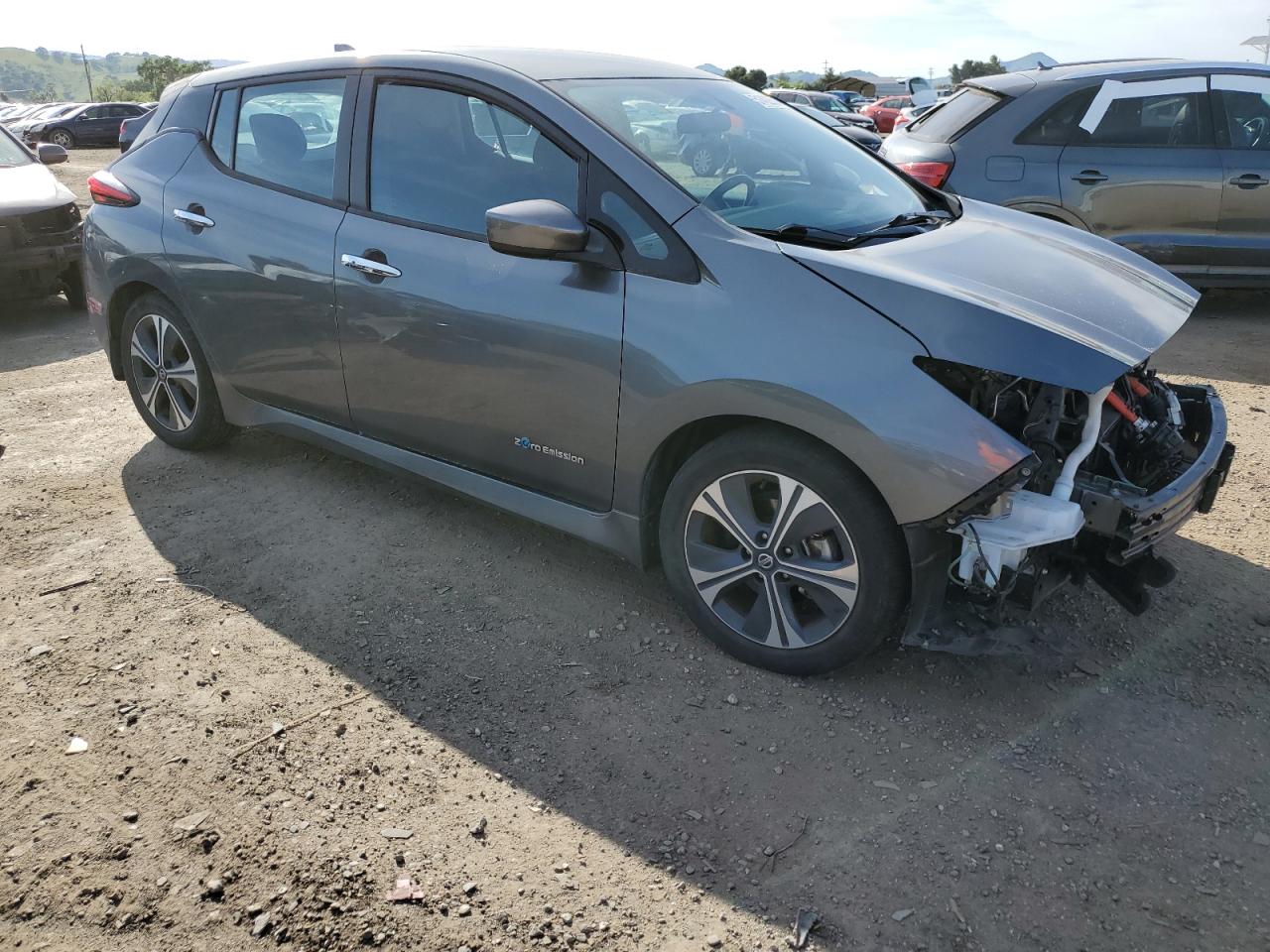 1N4AZ1CP8JC303056 2018 Nissan Leaf S