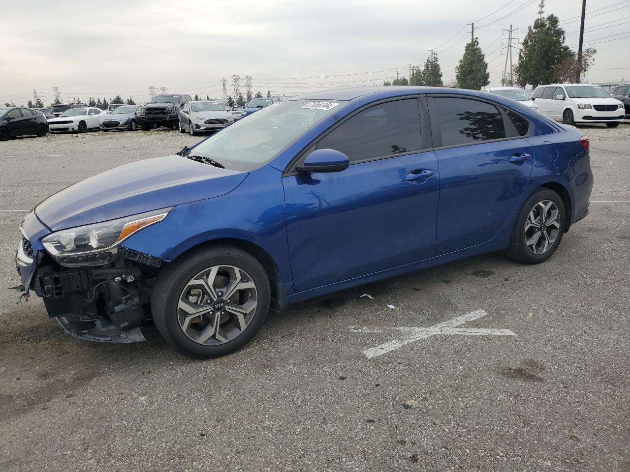 3KPF24AD3KE077176 2019 Kia Forte Fe