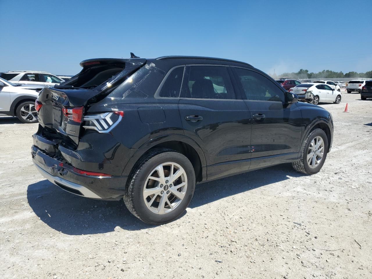 WA1AECF33N1075182 2022 Audi Q3 Komfort 45