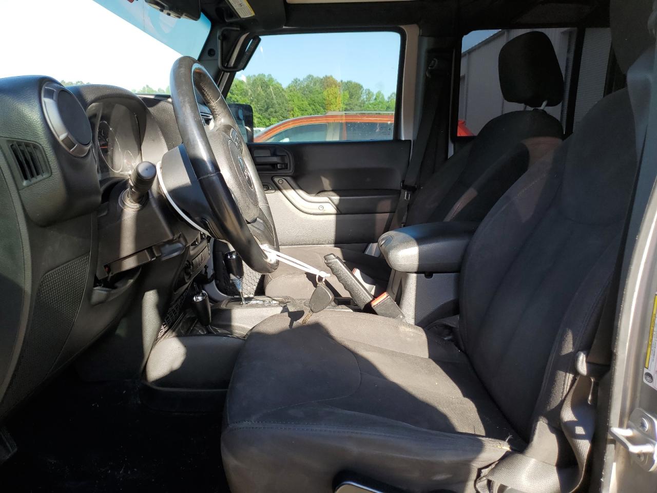 1C4BJWDG6FL571399 2015 Jeep Wrangler Unlimited Sport