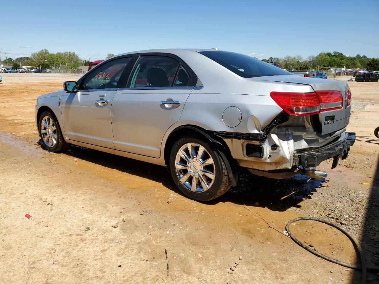 3LNHL2GC8BR758270 2011 Lincoln Mkz