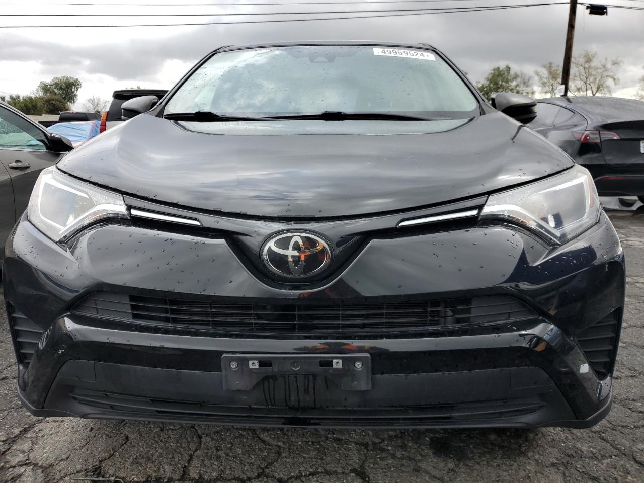 2018 Toyota Rav4 Le vin: 2T3ZFREV0JW484148