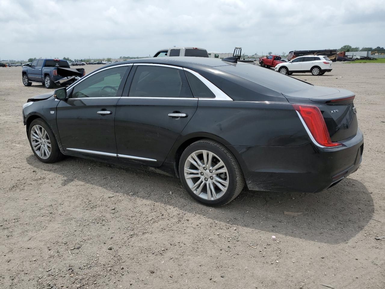 2G61M5S30J9157132 2018 Cadillac Xts Luxury