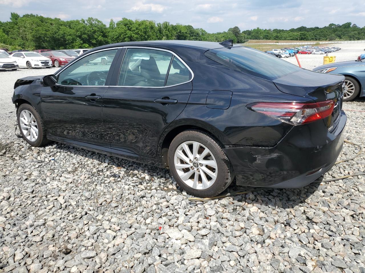 2021 Toyota Camry Le vin: 4T1C11AK8MU496174