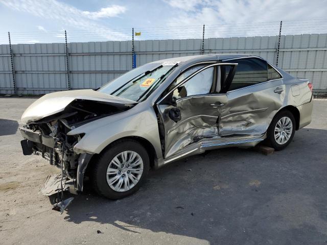 Lot #2501269239 2014 TOYOTA CAMRY L salvage car