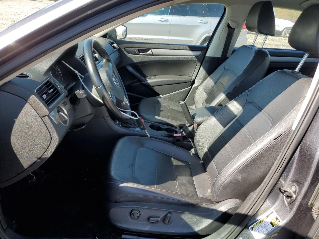 1VWAT7A32EC032884 2014 Volkswagen Passat S