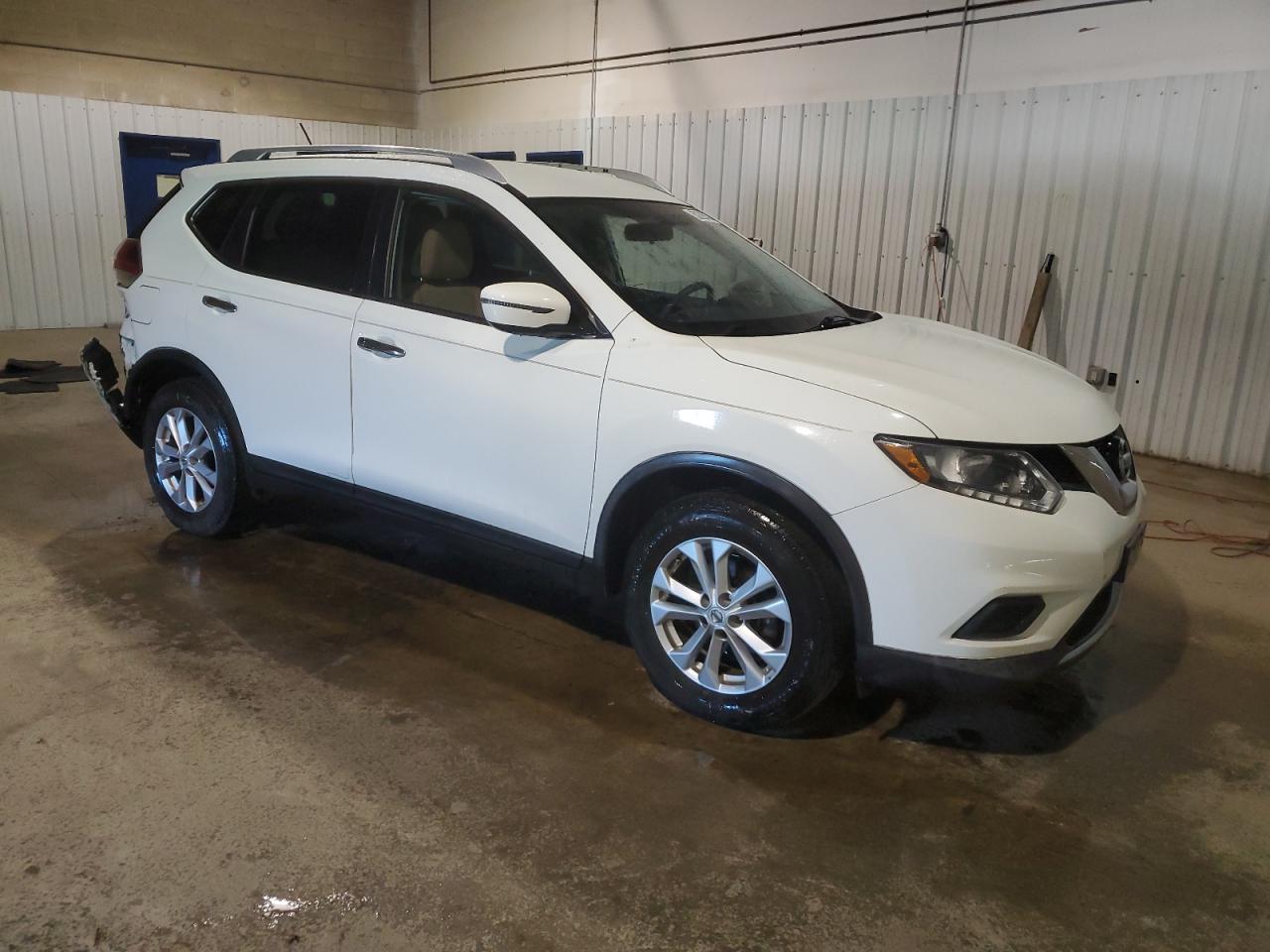 2016 Nissan Rogue S vin: KNMAT2MV3GP607735