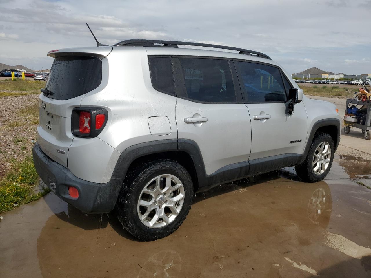 ZACCJBBT0FPB73786 2015 Jeep Renegade Latitude