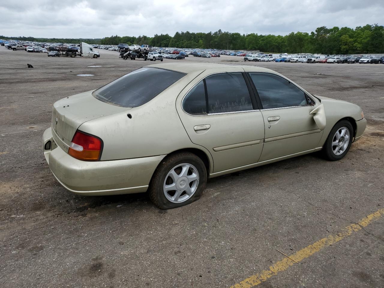 Lot #2471292868 1999 NISSAN ALTIMA