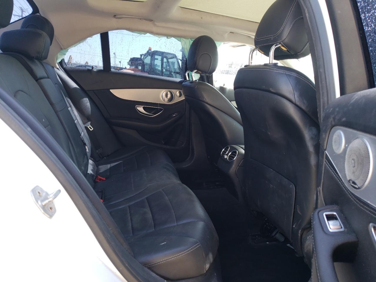 55SWF4KB2GU135022 2016 Mercedes-Benz C 300 4Matic