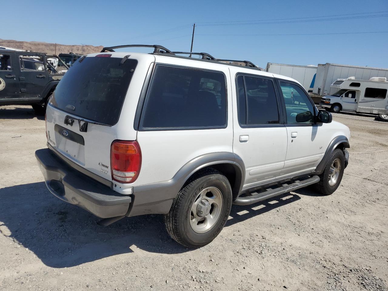 1FMZU73E01ZA65614 2001 Ford Explorer Xlt