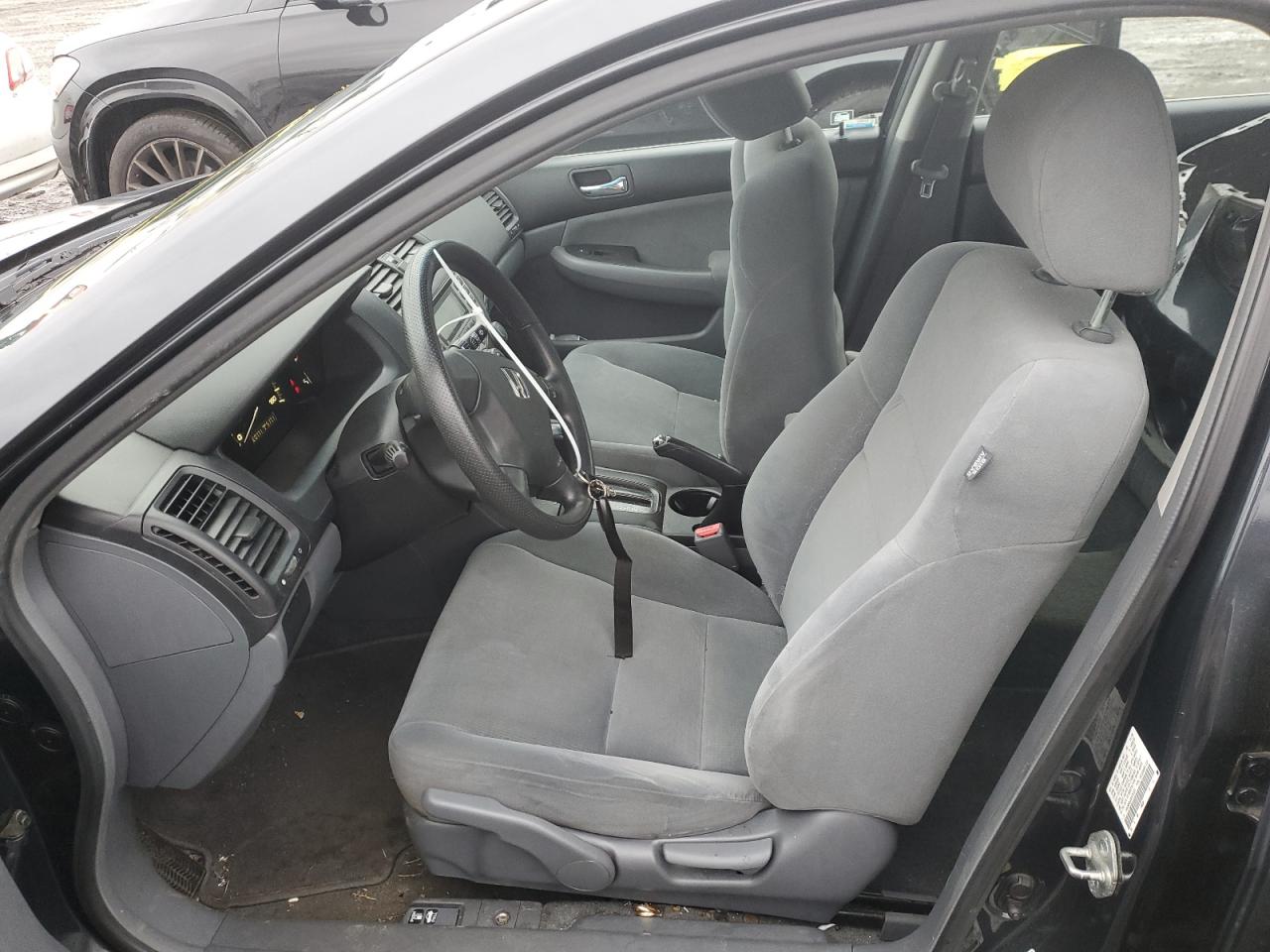 1HGCM56446A039221 2006 Honda Accord Lx